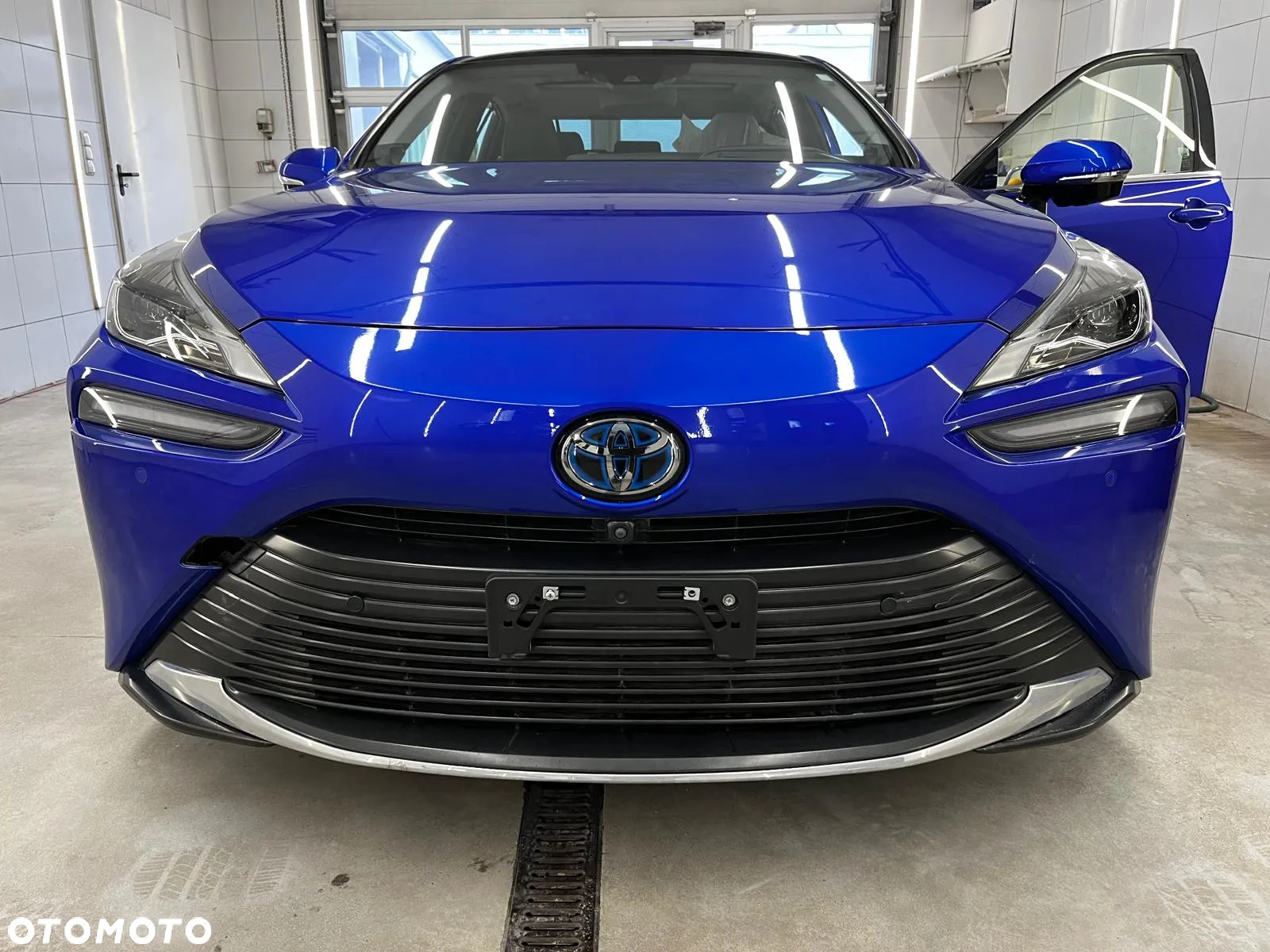 Toyota Mirai Standard - 2