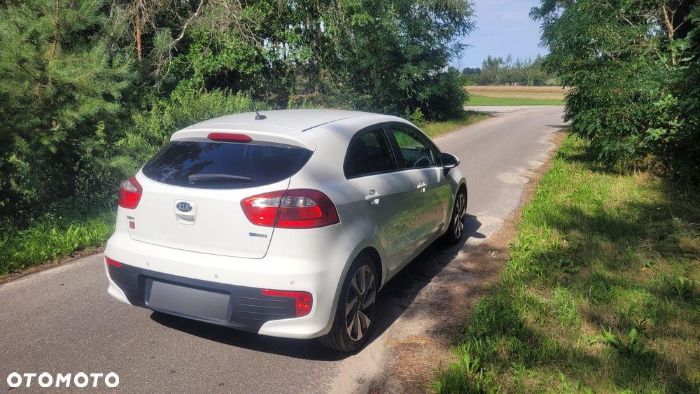 Kia Rio 1.2 Business Line Plus - 23