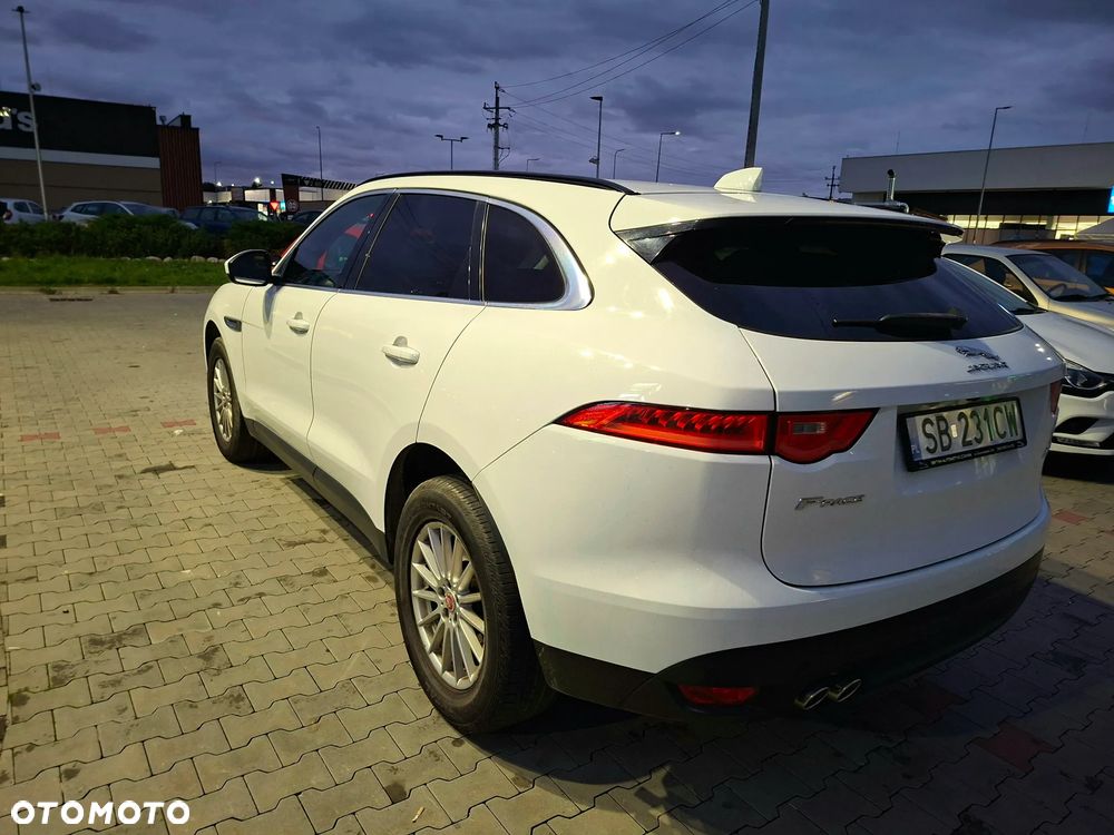 Jaguar F-Pace 2.0 i4D AWD Prestige - 8