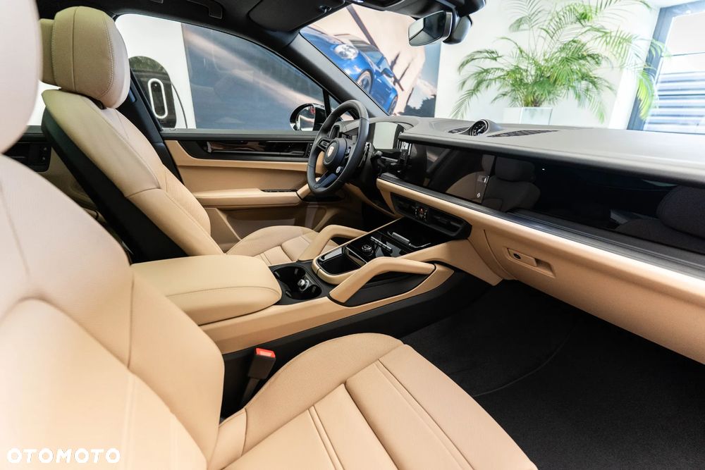 Porsche Cayenne E-Hybrid PHEV Black Edition - 14