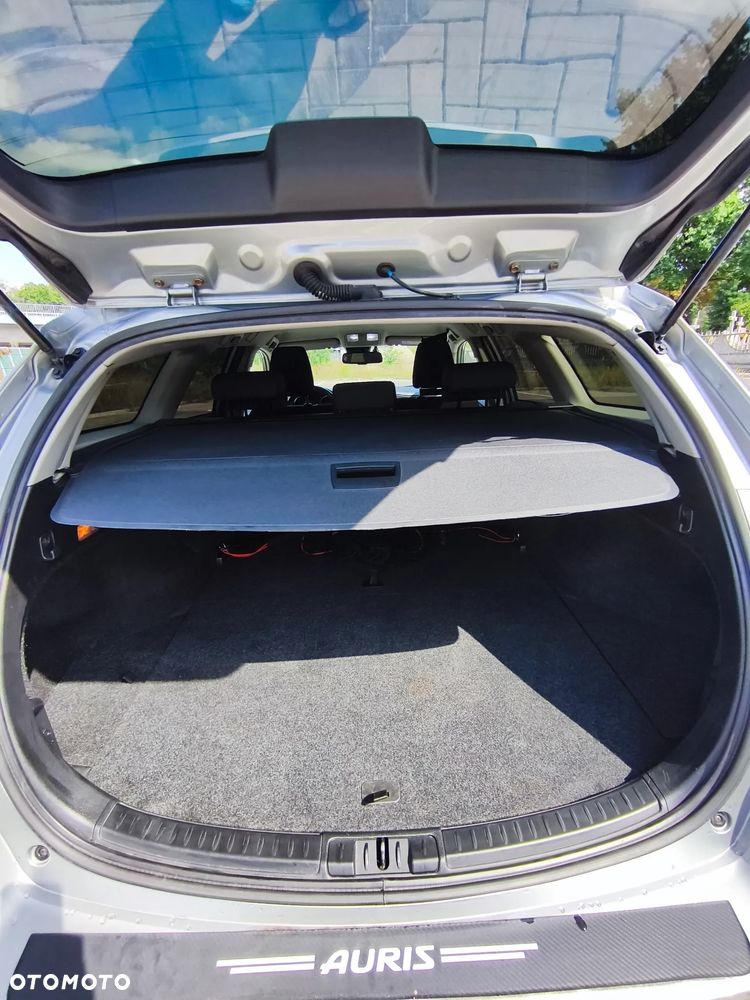 Toyota Auris Hybrid 135 Prestige - 18