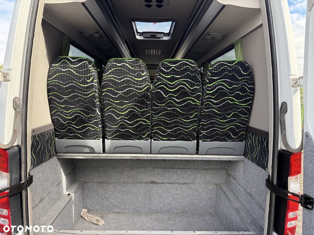 Mercedes-Benz Sprinter 519 - 32