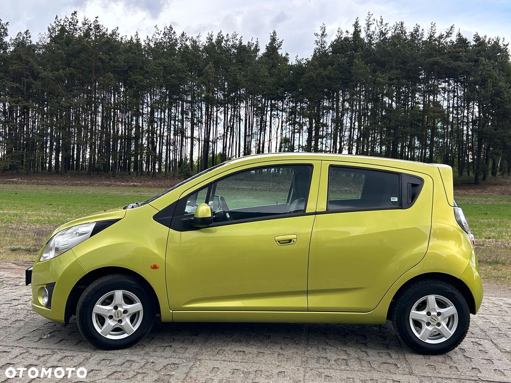 Chevrolet Spark 1.0 - 10