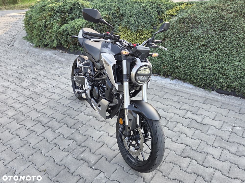 Honda CB - 19