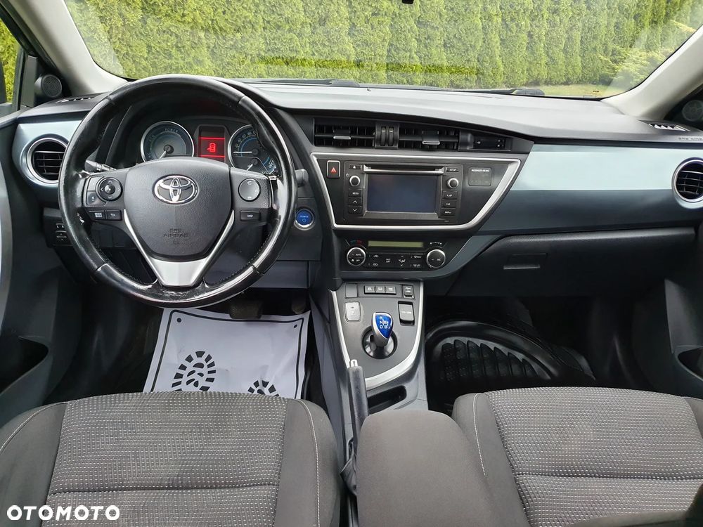 Toyota Auris - 13