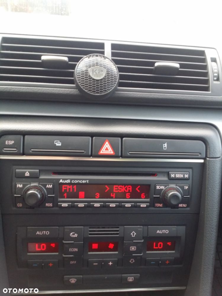 Audi A4 Limousine - 14