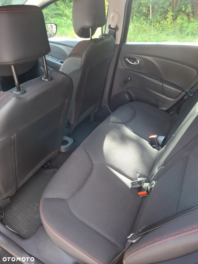 Renault Clio 1.2 16V 75 Dynamique - 12