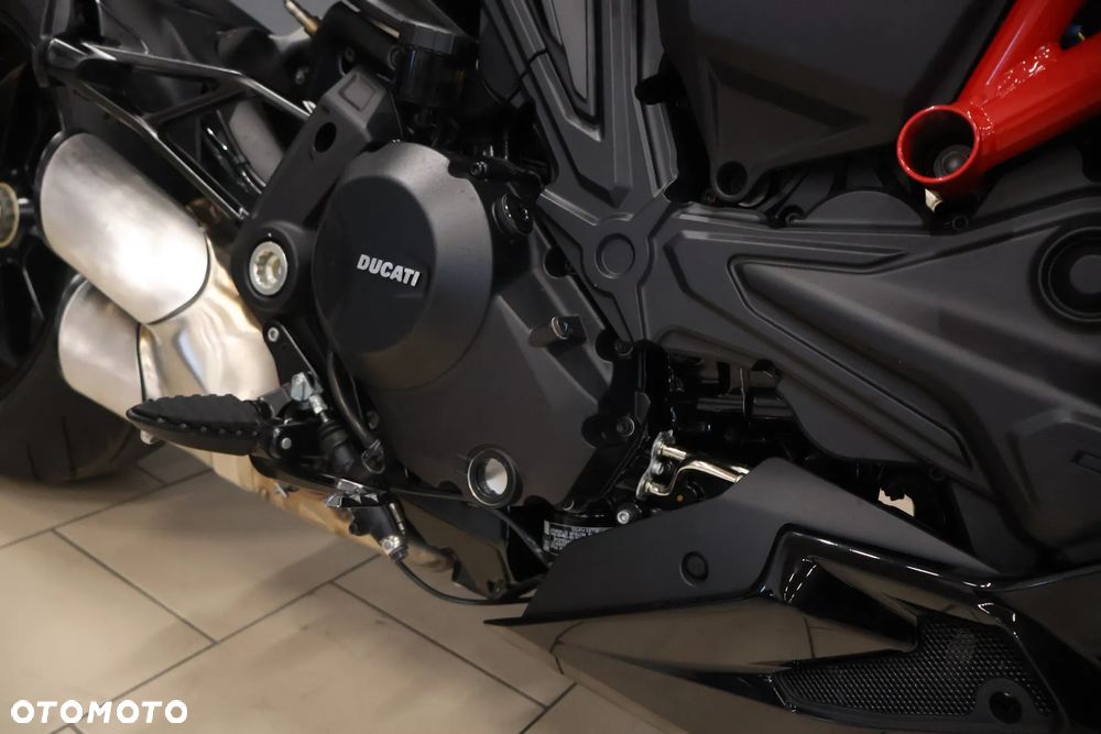Ducati Diavel - 17