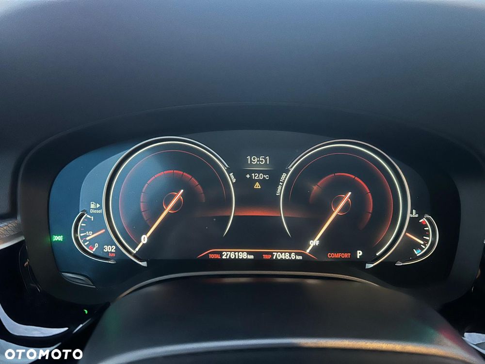 BMW Seria 5 530d xDrive Sport Line sport - 2