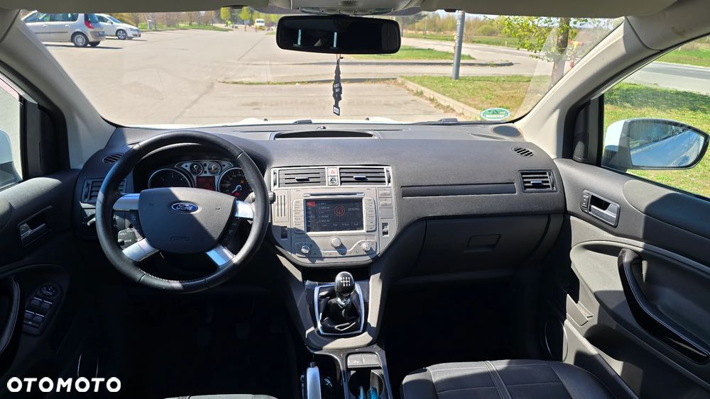 Ford Kuga 2.0 TDCi 4x4 Titanium - 14