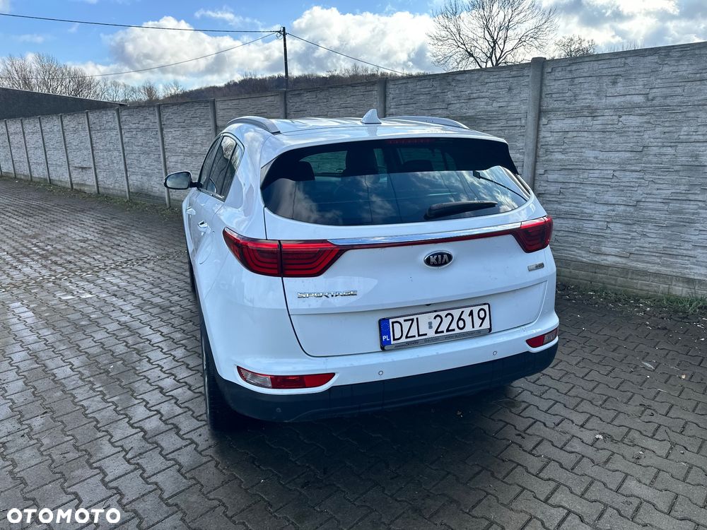 Kia Sportage 1.7 CRDI 2WD Dream-Team Edition - 4