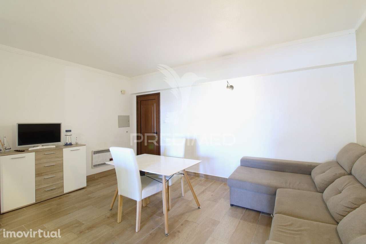 Apartamento T1 em condomínio na Praia da Rocha - Grande imagem: 2/20