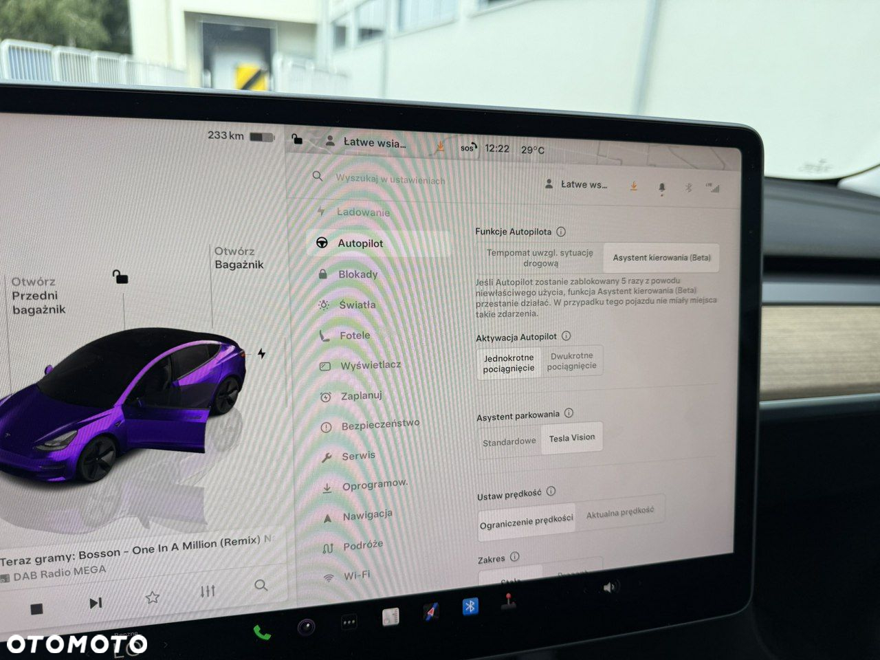 Tesla Model 3 - 35