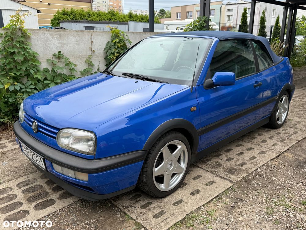 Volkswagen Golf 1.6 - 19