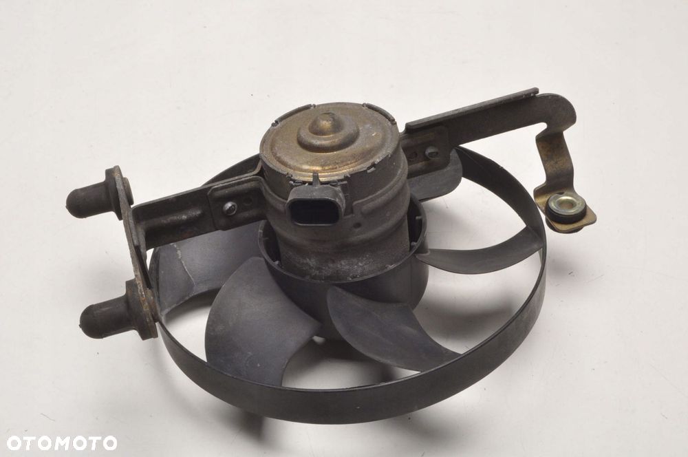 PORSCHE 986 2.7 WENTYLATOR CHŁODNICY 98662403601 - 2