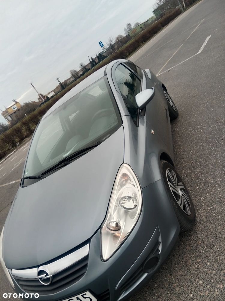 Opel Corsa 1.4 16V Color Edition - 4