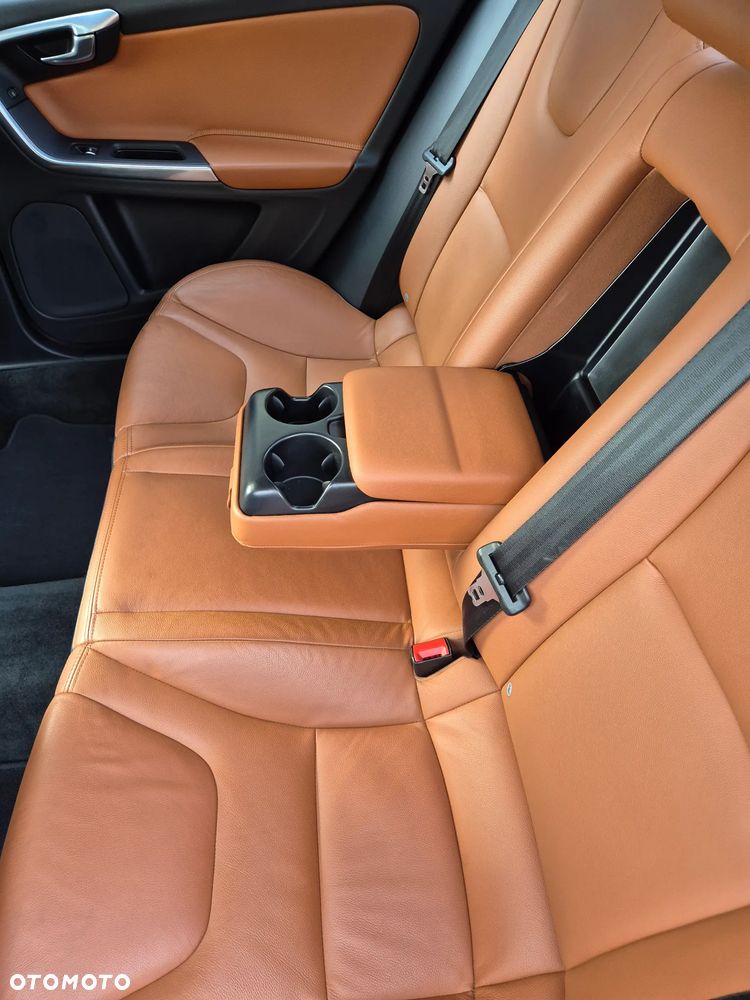 Volvo S60 T5 Drive-E R-Design Momentum - 28