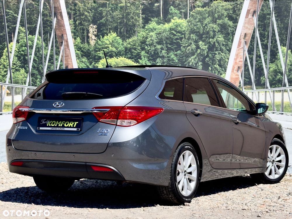 Hyundai i40 2.0 Premium - 11