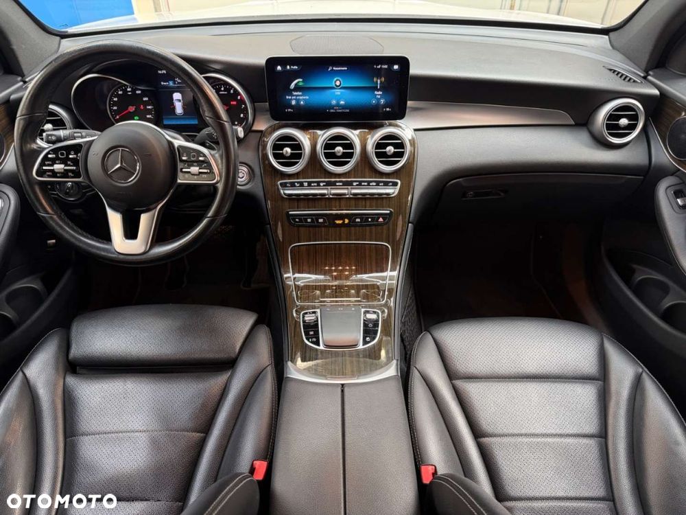 Mercedes-Benz GLC - 9