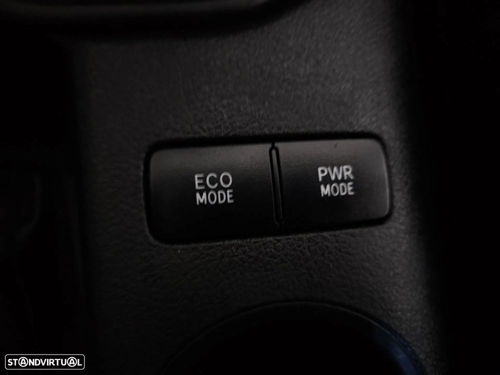Toyota Hilux 2.4 D-4D 4WD CD CH - 13