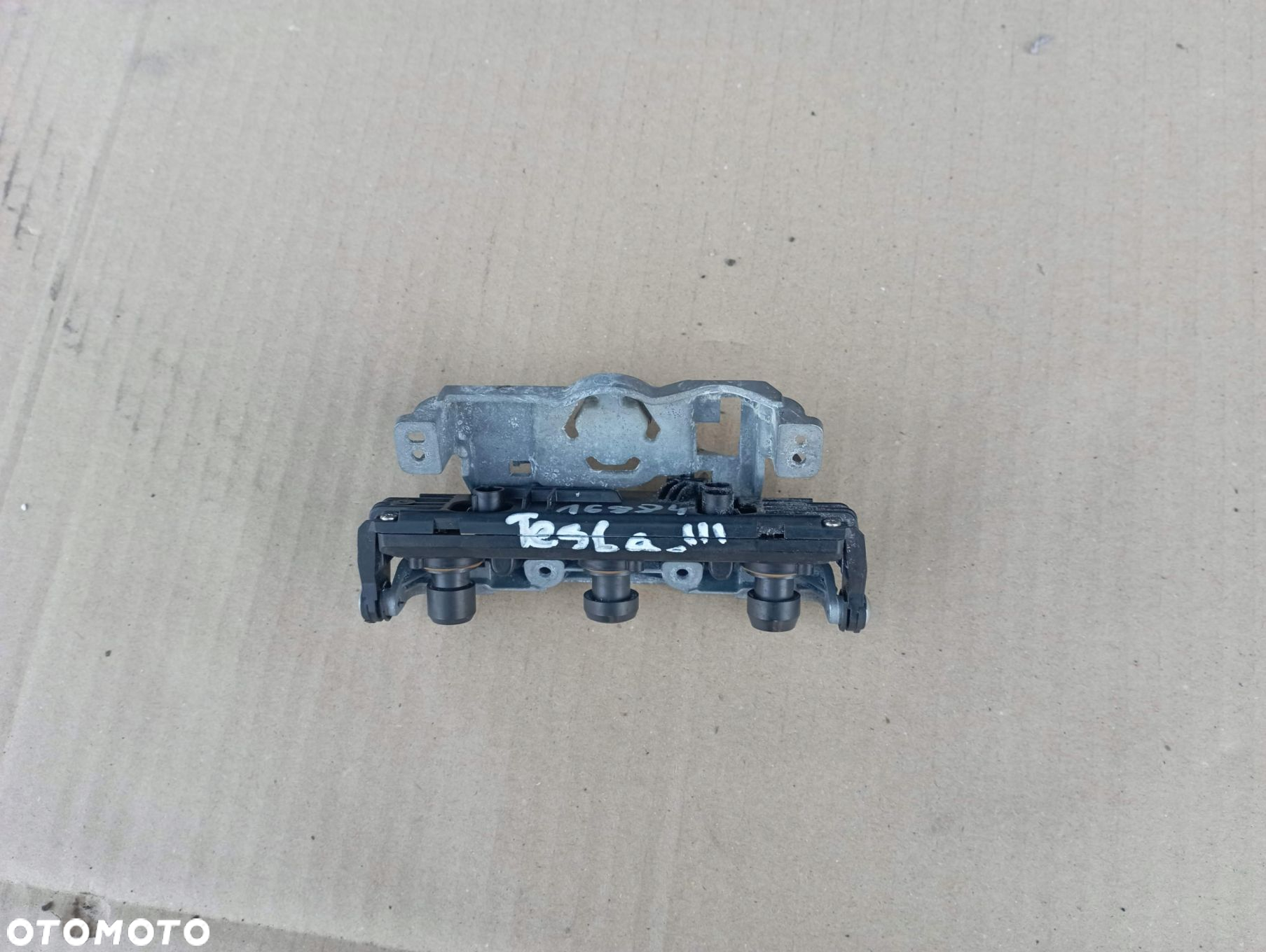 TESLA MODEL 3 KAMERA ASYSTENT PASA RUCHU 1143746 - 2