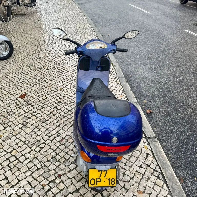 Piaggio Vespa 50 ETZ - 30