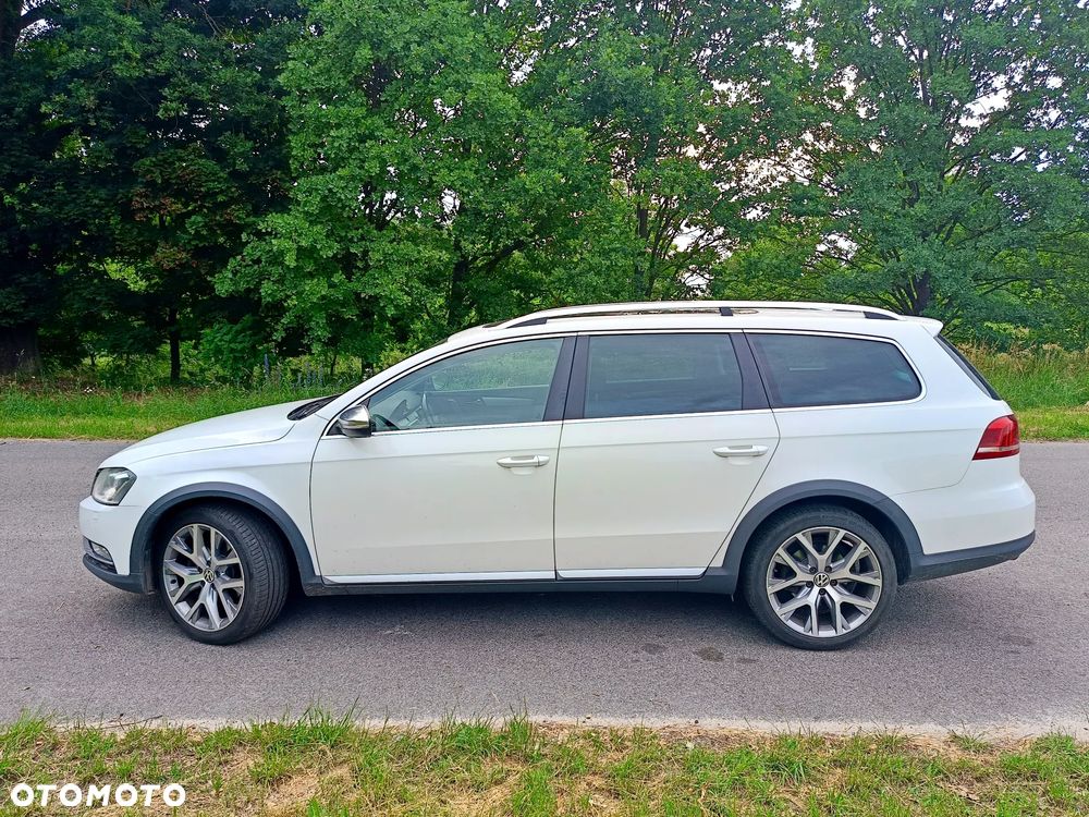Volkswagen Passat 2.0 TDI 4Motion DSG BlueMotion Tech Highline - 3