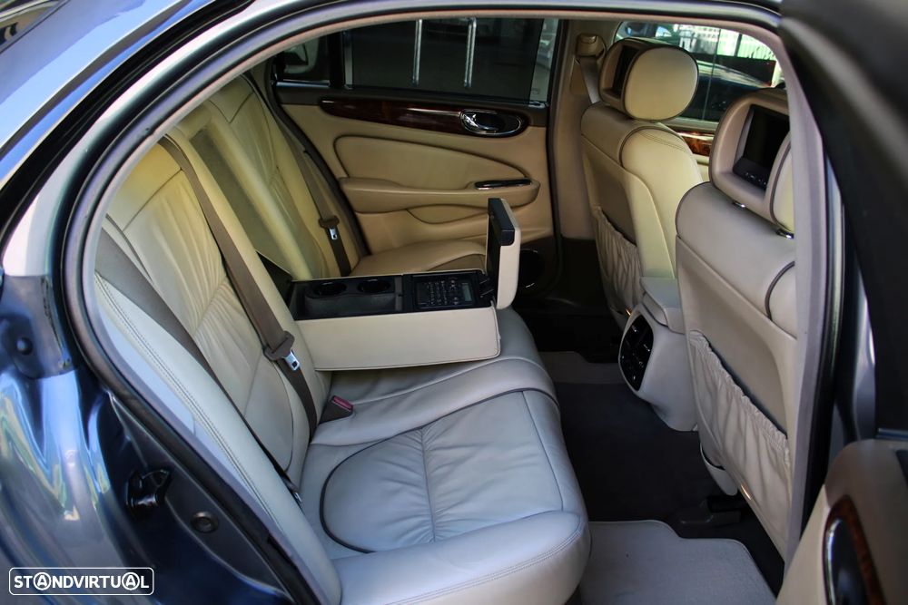 Jaguar XJ XJ6 2.7 D V6 Executive - 8