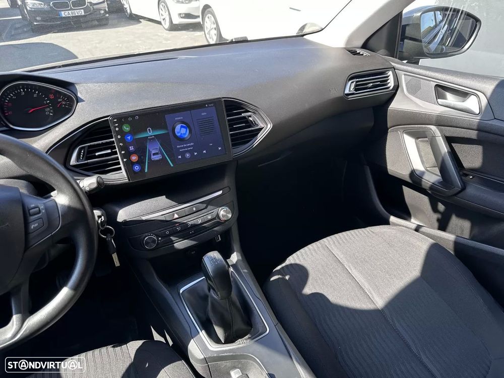 Peugeot 308 1.5 BlueHDi Style J17 - 23