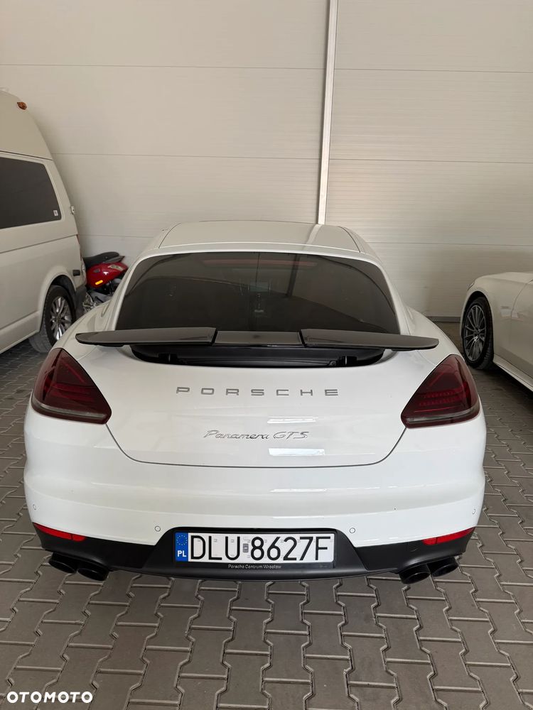 Porsche Panamera GTS - 12