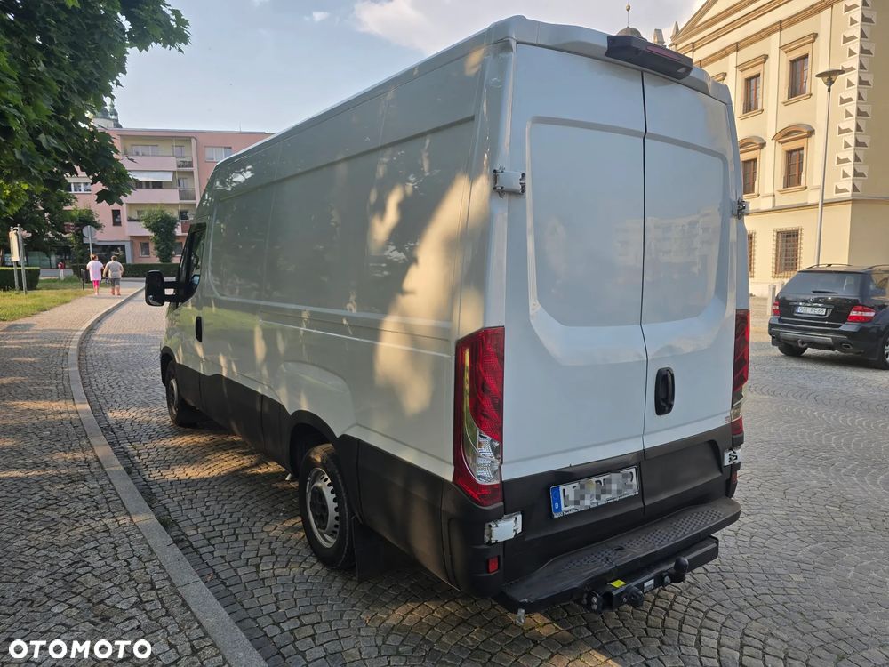 Iveco 35S16 - 12