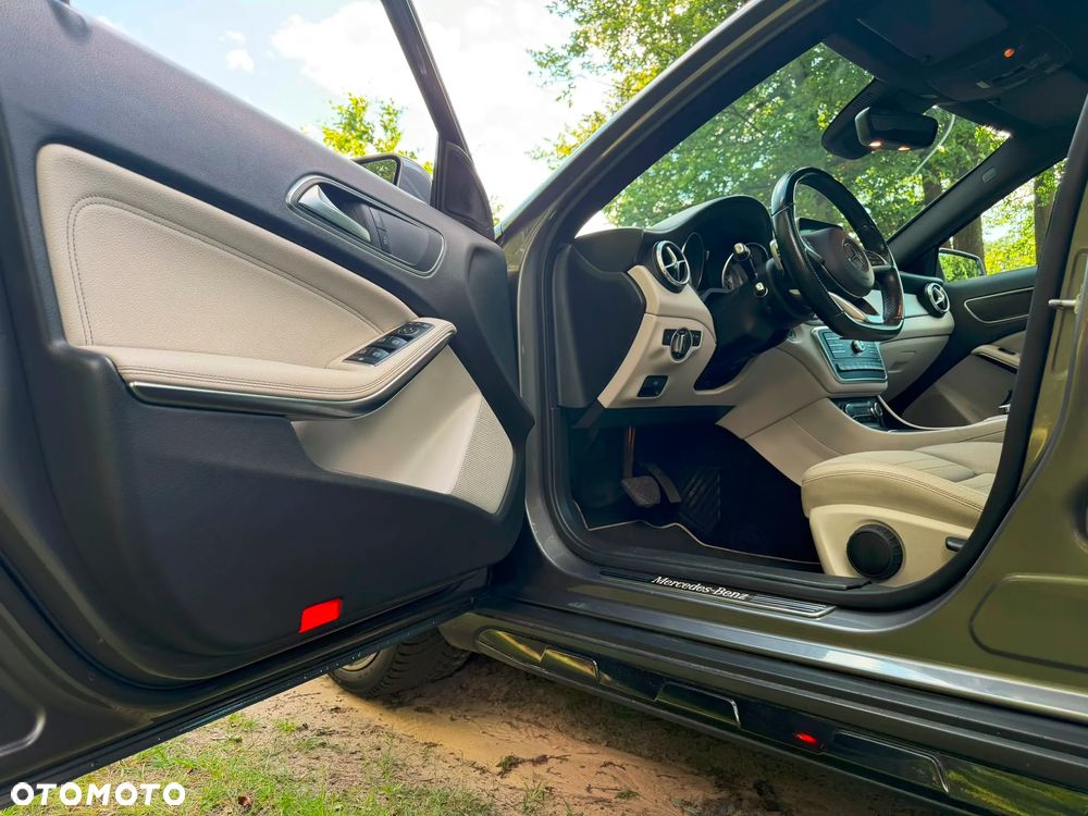 Mercedes-Benz GLA 220 d 4-Matic AMG Line - 21
