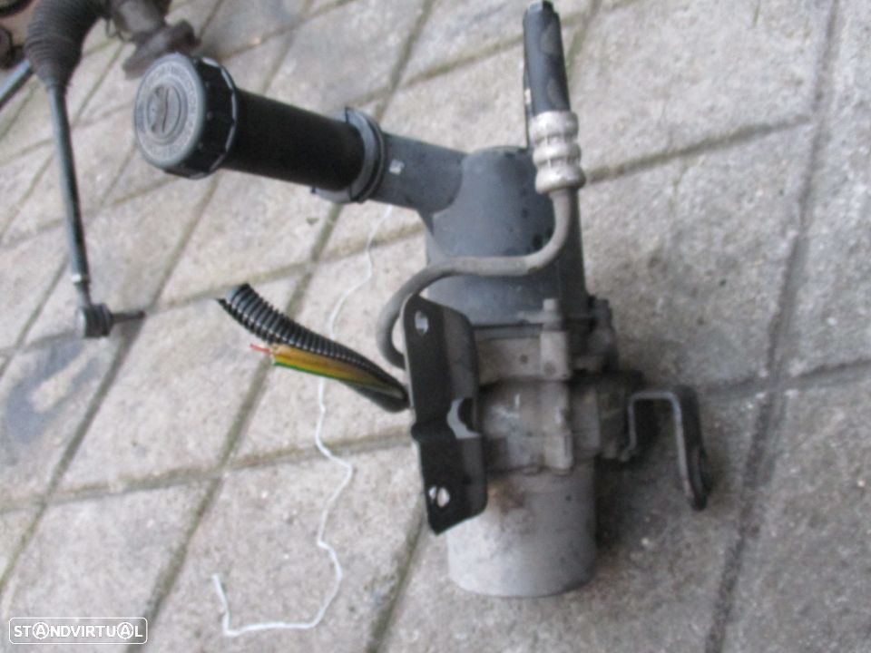 Bomba direcção electrica Citroen C4 1.6 Hdi - 3