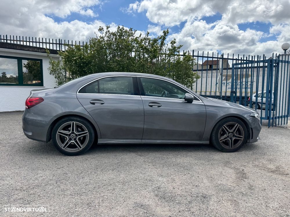 Mercedes-Benz A 200 Limousine AMG Line - 33