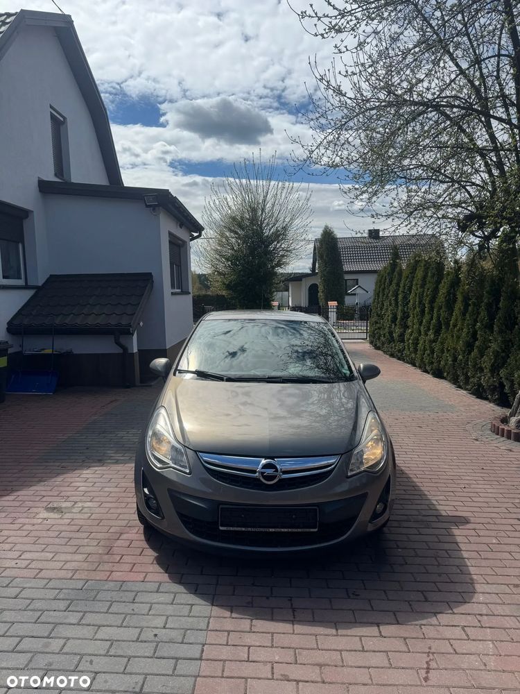 Opel Corsa 1.4 16V 150 Jahre - 2