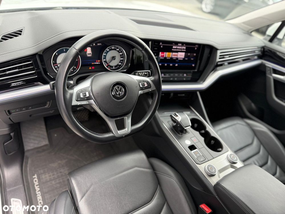 Volkswagen Touareg - 20