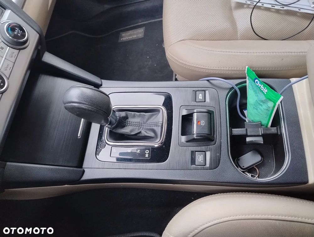 Subaru Outback 2.0D Exclusive Lineartronic - 16