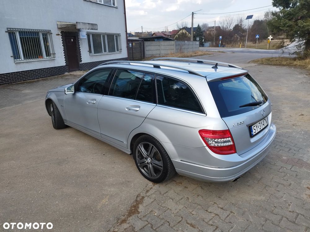 Mercedes-Benz Klasa C 200 CGI Automatik BlueEFFICIENCY Avantgarde - 10