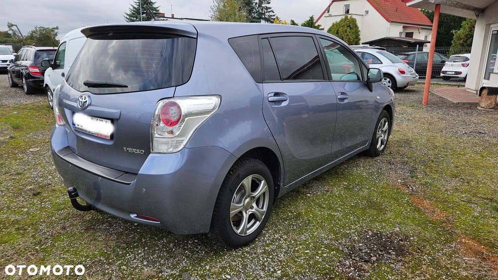 Toyota Verso 2.0 D-4D - 5