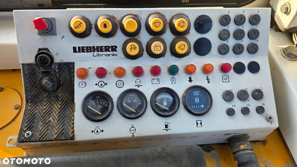 Liebherr PR 712 L - 13