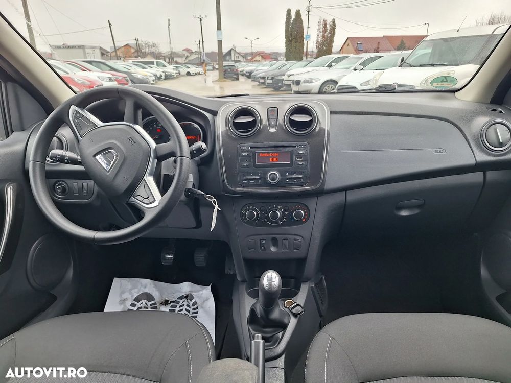 Dacia Logan TCe 90 Laureate - 5