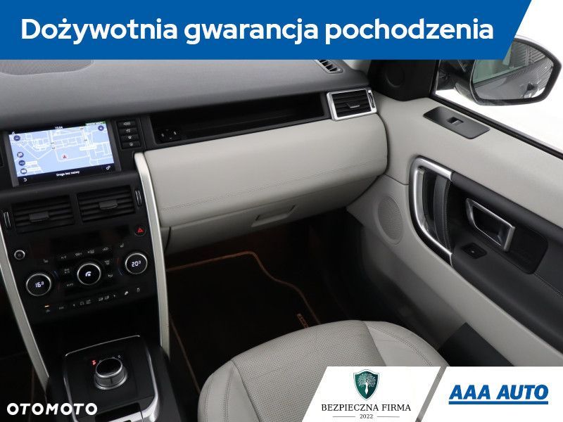 Land Rover Discovery Sport - 10