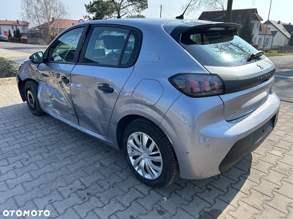 Peugeot 208 - 29