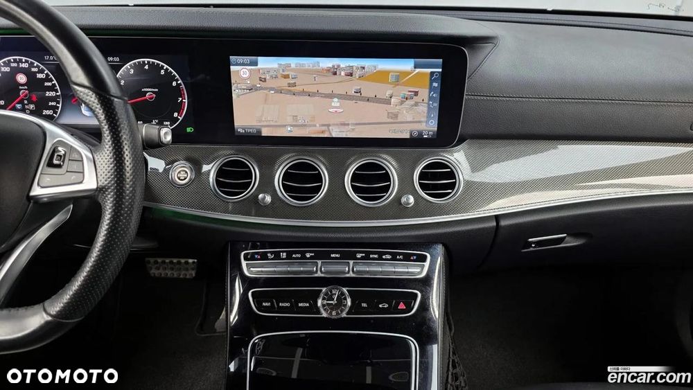 Mercedes-Benz Klasa E 300 9G-TRONIC AMG Line - 14