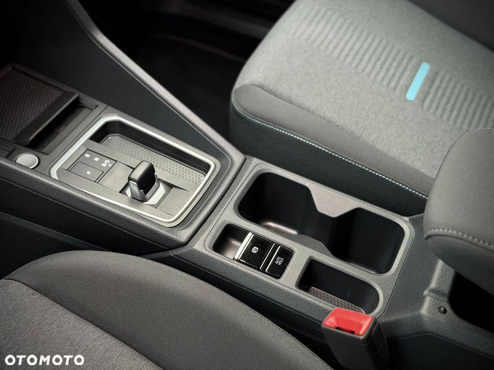 Ford Tourneo Connect Grand - 32