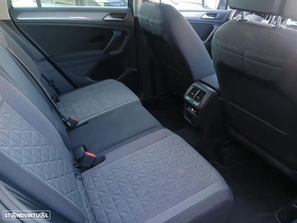 VW Tiguan 2.0 TDI Confortline DSG - 10