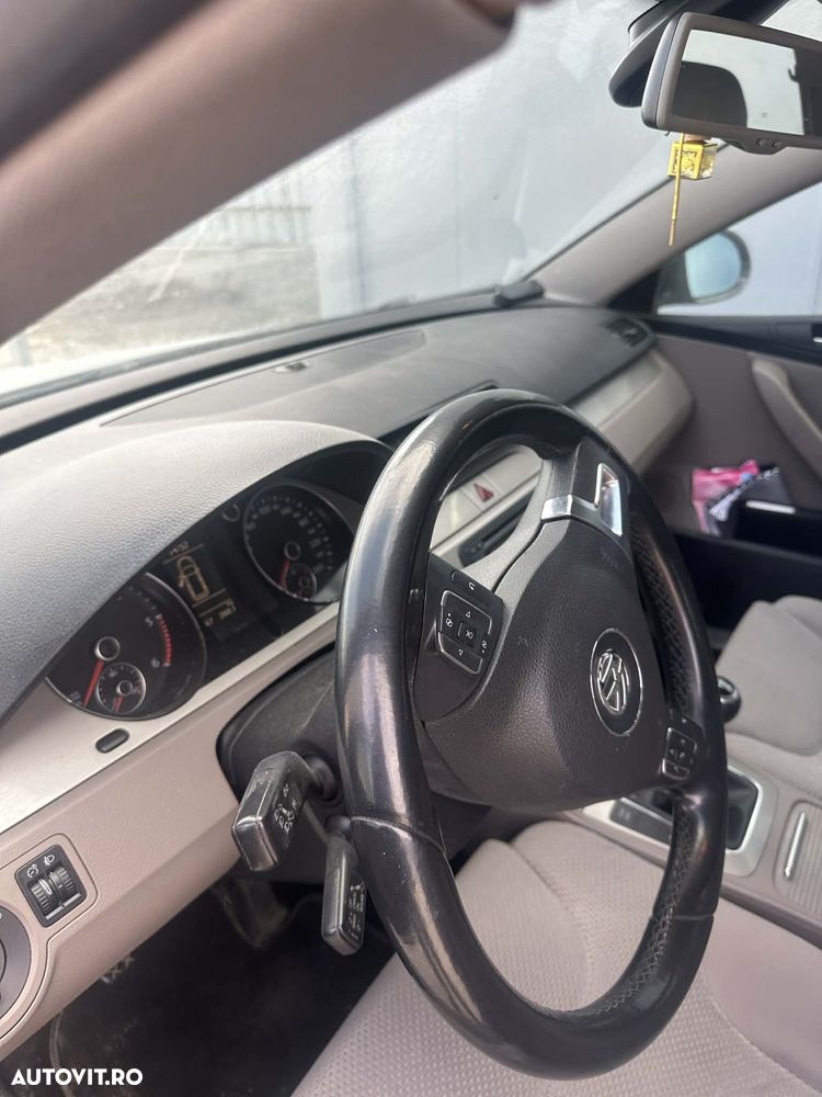 Volkswagen Passat 1.6TDI BlueMotion Tehnology Comfortline - 10