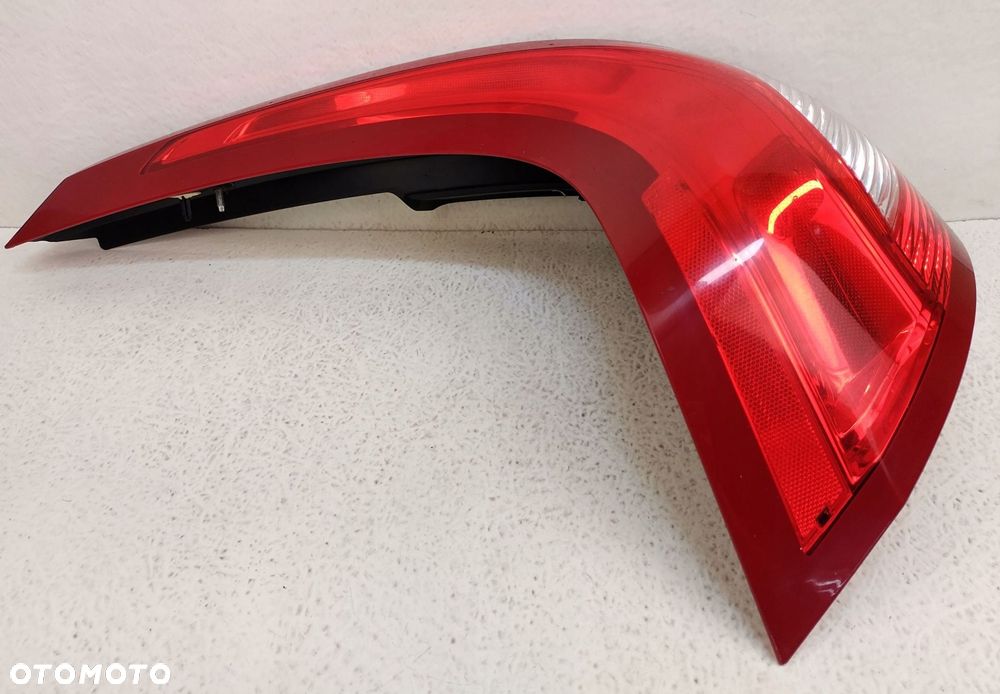 volvo xc60 1 i 08-13 lewa tylna lampa w błotnik 89075216 89504240 - 6