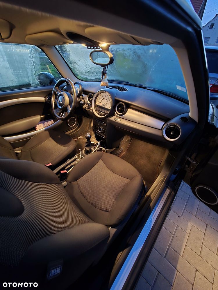 MINI ONE Standard - 6