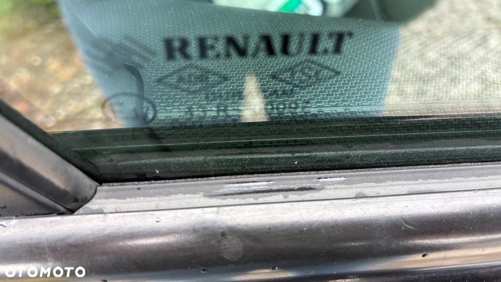 Renault Clio - 24
